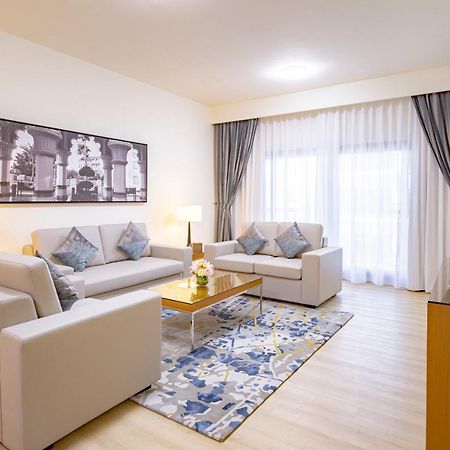 דובאי Golden Sands Suites מראה חיצוני תמונה